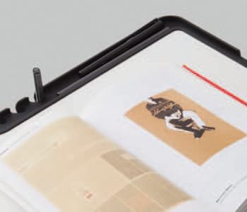 DETAIL 1: It is safe by using polyurethane finishing on the edges of the work surface and has a writing tool storage function.