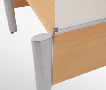 Simple and slim aluminum leg is strong and by attaching bottom adjust it allows horizontal control with the floor.