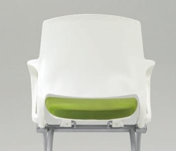 The back board with the shape of human back line gives swift and sophisticated feeling, and it is naturally connected with armrest to complete overall slim and neat style.