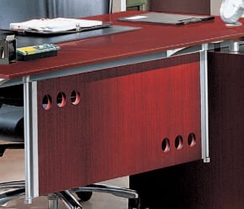 Luxurious veneer and clear aluminum give a lively feeling as well as quiet moods.