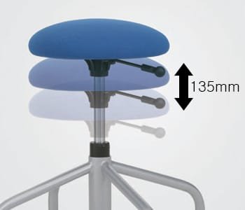 The height adjustment type can adjust height within the limit not exceeding 135mm according to the body type of users.