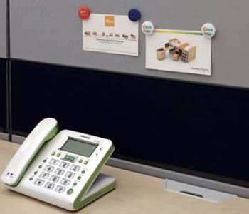 Various fabric colors are available, and users can attach magnets for memos.