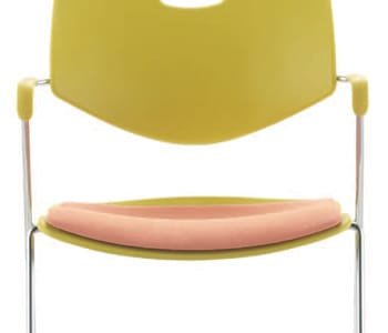 Fabric seating pad gives comfortable feeling while seated.