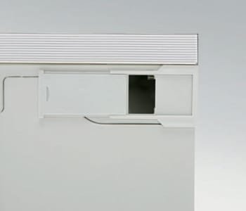 Wire coming up from the side of the leg under the desk can be organized through the horizontal wire cap on the bottom of the work surface and the horizontal duct on the bottom of the desk