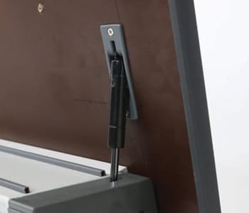 Users can fold or fix the table top easily with a locking handle.