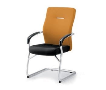 CH7930KF 565 620 990 211/4•243/8•39
– Foaming urethane armrest pad – Glide for anti-slip and shock mitigation