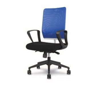 CHB0721KSMF 620 605 995~1065 243/8• 237/8•391/8 ~ 42
– Injection molded plastic armrest – Lumbar support adjustment: forward and backward – Engineering plastic base – Backrest angle adjustment and fixing: 4 levers – Tilting strength adjustment – Synchronized tilting mechanism